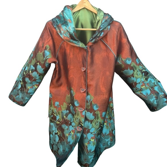 Reversible Parisian Hooded Rain Coat - Picture 12 of 15